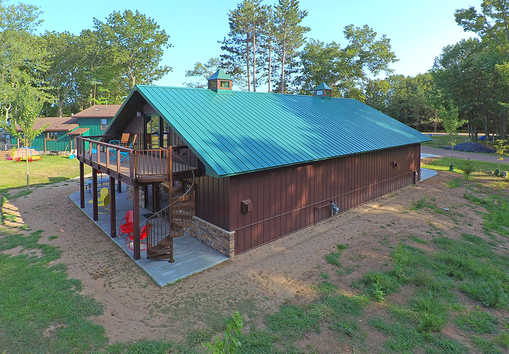 Vacation Home and Lake House Building Construction